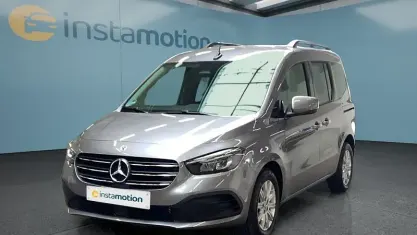 Gebraucht Mercedes T180 116 PS (85 kW) 2025 Grau Van / Kleinbus