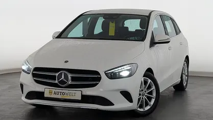 Gebraucht Mercedes B180 Progressive 136 PS (100 kW) 2021 Polarweiss Van / Kleinbus