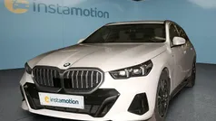 Weiß Gebraucht 2024 BMW 520 M Sport Kombi | 49.799 € (Superpreis)