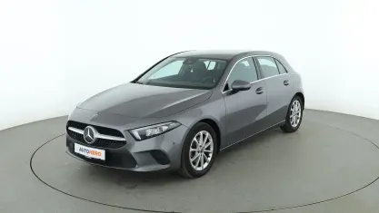 Gebraucht Mercedes A200 163 PS (119 kW) 2021 Grau Limousine