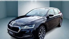 Schwarzmagic perleffekt (schwarz) metallic Gebraucht 2021 Skoda Octavia Style Kombi | 23.450 € (Fairer Preis)