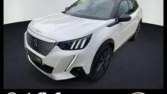 Lack weiss perlglänzend/typ au Gebraucht 2021 Peugeot e-2008 GT SUV | 19.990 € (Fairer Preis)