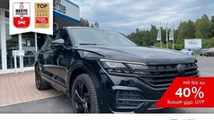 Deep black perleffekt/schwarz Gebraucht 2021 VW Touareg R-line SUV | 47.890 € (Superpreis)