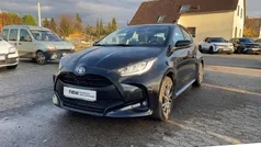 Black mica / ink (schwarz) Gebraucht 2023 Toyota Yaris Team Limousine | 19.290 € (Guter Preis)