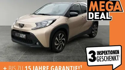 Gebraucht Toyota Aygo 72 PS (52 kW) 2025 Beige Kleinwagen