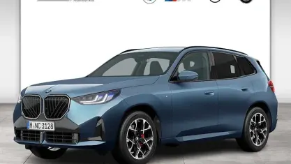 Gebraucht BMW X3 M Sport 197 PS (144 kW) 2025 Arctic race blue SUV