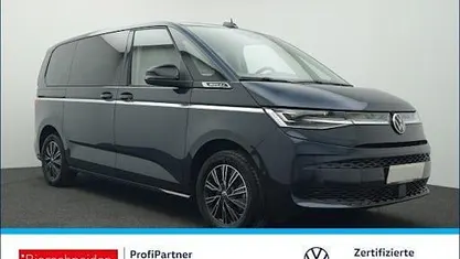 Usata VW Multivan Style 150 CV (110 kW) 2024 Blu Monovolume