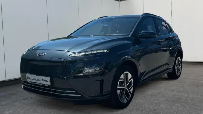 Gebraucht Hyundai Kona Edition 30+ 100 kW (136 PS) 2022 Teal blue SUV