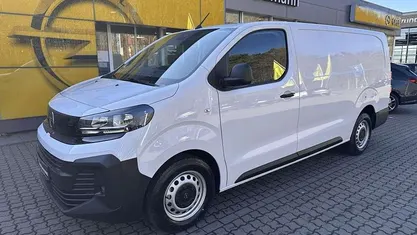 Kaolin weiß Gebraucht 2025 Opel Vivaro Van / Kleinbus | 31.760 € (Fairer Preis)