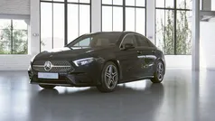 Schwarz , kosmosschwarz metallic Gebraucht 2020 Mercedes A200 AMG Limousine | 26.690 € (Fairer Preis)