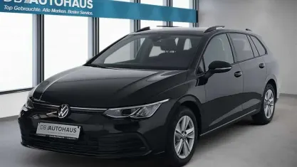 Begagnad VW Golf VIII Life 110 HK (80 kW) 2023 Svart Kombi