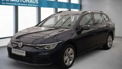 Gebraucht VW Golf VIII Life 110 PS (80 kW) 2024 Blau Kombi