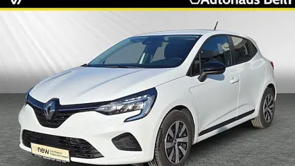 Weiß Gebraucht 2022 Renault Clio V Equilibre Limousine | 12.990 € (Guter Preis)