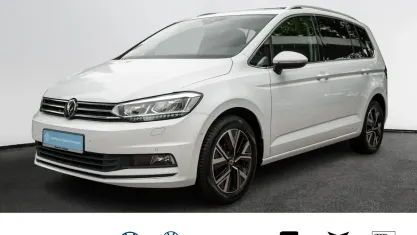 Gebraucht VW Touran Highline 150 PS (110 kW) 2023 Weiß Van / Kleinbus