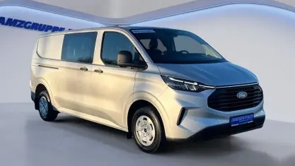 Neu Ford Transit Custom Trend 170 PS (125 kW) 2025 Moondust silver met Limousine