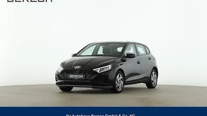 Schwarz Neu 2025 Hyundai i20 Trend Limousine | 21.480 € (Fairer Preis)