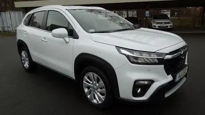 Weiß Gebraucht 2025 Suzuki SX4 GL SUV | 24.385 € (Fairer Preis)