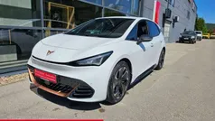 Silber Gebraucht 2024 Cupra Born Kleinwagen | 32.999 € (Guter Preis)