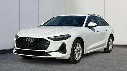 Arkonaweiß Neu 2025 Audi A5 Basis Kombi | 45.280 € (Guter Preis)