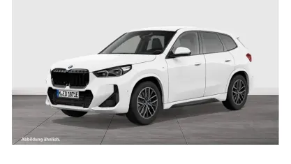 Gebraucht BMW iX1 M Sport 230 kW (313 PS) 2023 Alpinweiss iii SUV