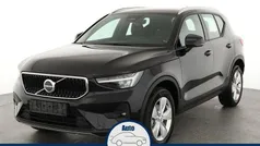 Vapour grey metallic Neu 2025 Volvo XC40 Core SUV | 37.495 € (Superpreis)