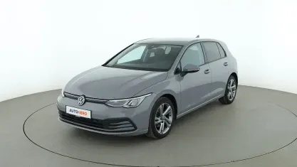 Gebraucht VW Golf VIII Life 150 PS (110 kW) 2020 Grau Limousine