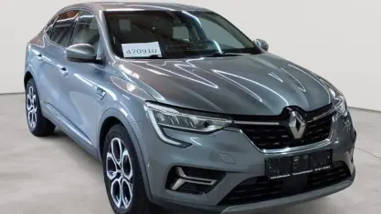 Gebraucht Renault Arkana Techno 140 PS (102 kW) 2023 Graphitgrau metallic SUV