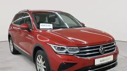 Gebraucht VW Tiguan Elegance 150 PS (110 kW) 2023 Kings red metallic SUV