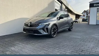 Grau Gebraucht 2024 Renault Clio V Techno Limousine | 15.989 € (Guter Preis)