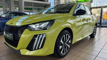 Hell gelb Neu 2025 Peugeot 208 Style Kleinwagen | 18.495 € (Guter Preis)