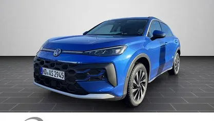 Celestial blue metallic (metallic) Gebraucht 2025 VW T-Roc Life SUV | 36.890 € (Fairer Preis)