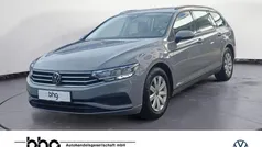 Grau Gebraucht 2022 VW Passat Basis Kombi | 21.990 € (Fairer Preis)