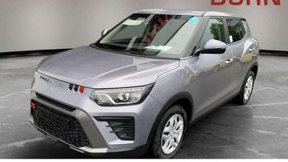 Neu KGM Tivoli 135 PS (99 kW) 2025 Grau SUV