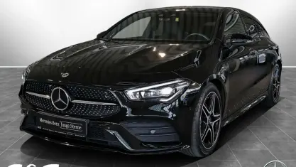 Gebraucht Mercedes CLA200 AMG 163 PS (119 kW) 2023 Unilack nachtschwarz Kombi