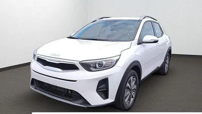Neu Kia Stonic Vision 101 PS (74 kW) 2025 Weiss SUV