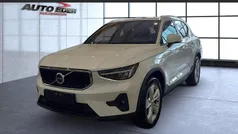 Weiss Gebraucht 2024 Volvo XC40 Core SUV | 33.440 € (Guter Preis)