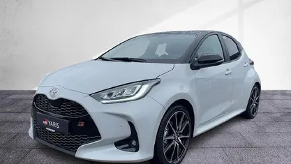 Gebraucht Toyota Yaris Hybrid Sport 131 PS (96 kW) 2025 Limousine