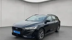 Schwarz Gebraucht 2024 Ford Focus ST-Line Kombi | 26.950 € (Fairer Preis)