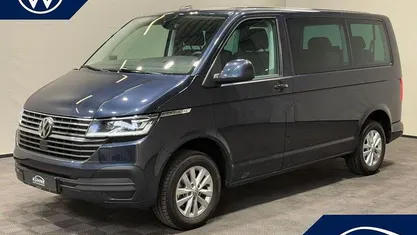 Gebraucht VW Caravelle Comfortline 150 PS (110 kW) 2024 Blau, Van / Kleinbus