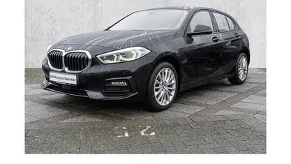 Schwarz Gebraucht 2021 BMW 118 Sport Line Kleinwagen | 19.890 € (Guter Preis)
