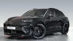 Tiefschwarzmetallic Gebraucht 2025 Porsche Macan Turbo SUV | 125.880 € (Fairer Preis)