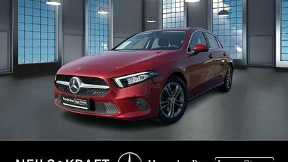 Gebraucht Mercedes A200 Progressive 163 PS (119 kW) 2020 Rot Limousine