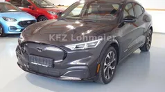 Grau Gebraucht 2022 Ford Mustang Mach-E SUV | 44.790 € (Fairer Preis)
