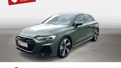 Distriktgrün metallic Gebraucht 2024 Audi A3 Sportback S-Line Limousine | 39.555 € (Fairer Preis)