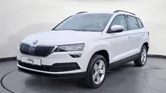 Weiß Gebraucht 2021 Skoda Karoq Ambition SUV | 19.690 € (Fairer Preis)