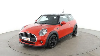 Orange Gebraucht 2021 Mini ONE Kleinwagen | 14.660 € (Guter Preis)