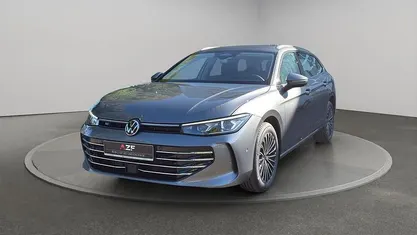 Gebraucht 2025 VW Passat Elegance Limousine | 43.990 € (Fairer Preis)