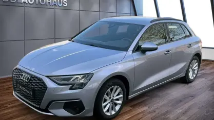 Usata Audi A3 Ambiente 150 CV (110 kW) 2023 Argento Berlina