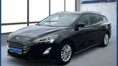 Pantherblau metallic Gebraucht 2020 Ford Focus ST-Line Limousine | 18.990 € (Fairer Preis)