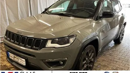 Grau Gebraucht 2021 Jeep Compass SUV | 21.990 € (Fairer Preis)